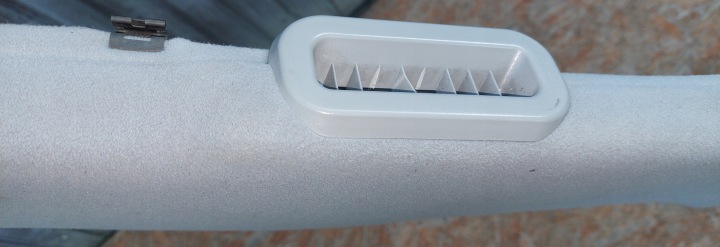 MERCEDES W220 BRODERIE MONTANTS B CENTRAL GAUCHE COULEUR GRISE 98-02