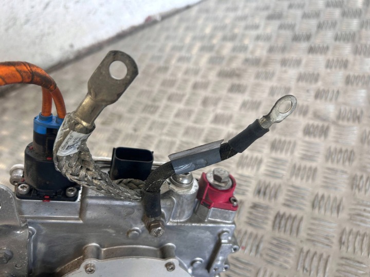 INWERTER/PRZETWORNICA TENSION TESLA MODÈLE X 106098500C
