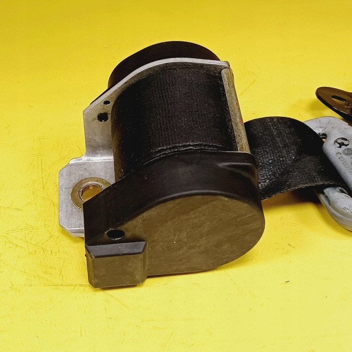 CEINTURE DE SÉCURITÉ DROIT AVANT PEUGEOT 605 042453 NR495