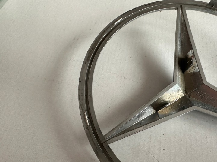 INSIGNE EMBLÈME A0008171016 MERCEDES