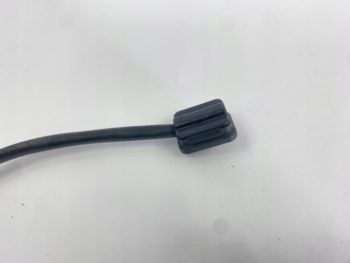 DOUILLE D'AMPOULE ARRIÈRE CADRE ZAROWEK GAUCHE ARRIÈRE MERCEDES W124 UNIVERSEL ULO 3831017