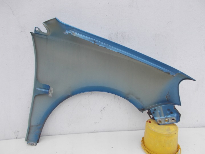 AILE VW POLO 9N LIFT GAUCHE HAYON 3D 5D LA5R