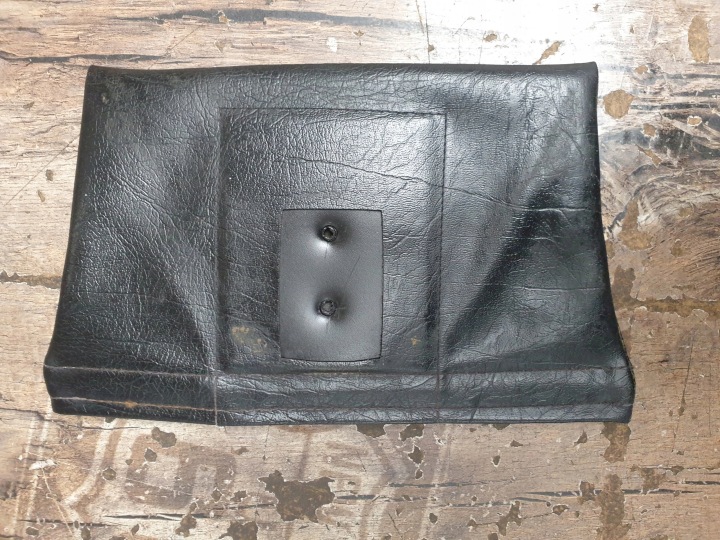 SAKIEWKA COFFRE DE RANGEMENT CENTRAL HARLEY DAVIDSON ÉLECTRICITÉ GLIDE