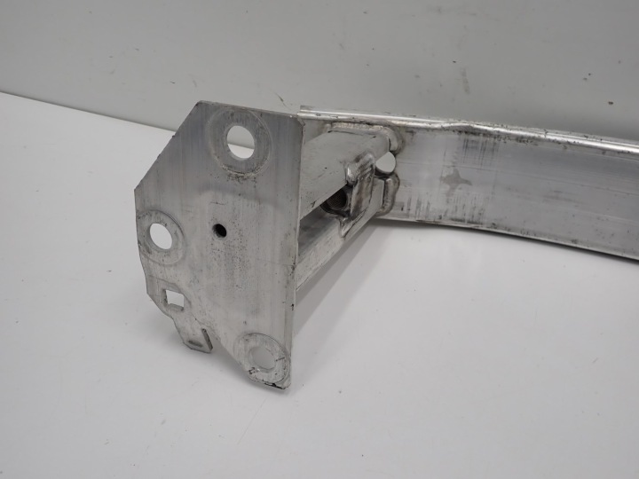 POUTRE AVANT SOUS PARE-CHOCS RENFORCEMENT 752107246R RENAULT CAPTUR