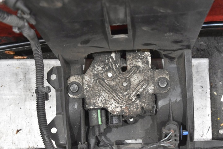 PANNEAU AVANT RENFORCEMENT SERRURE AM21-8B041-AD FORD MONDEO MK4 1.8 TDCI 100 KM