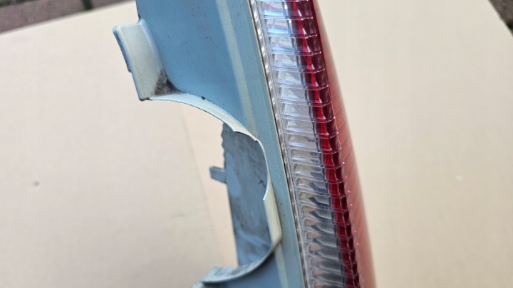 SKODA ROOMSTER PHARE DROIT ARRIÈRE 5J7945096 TVA 23%