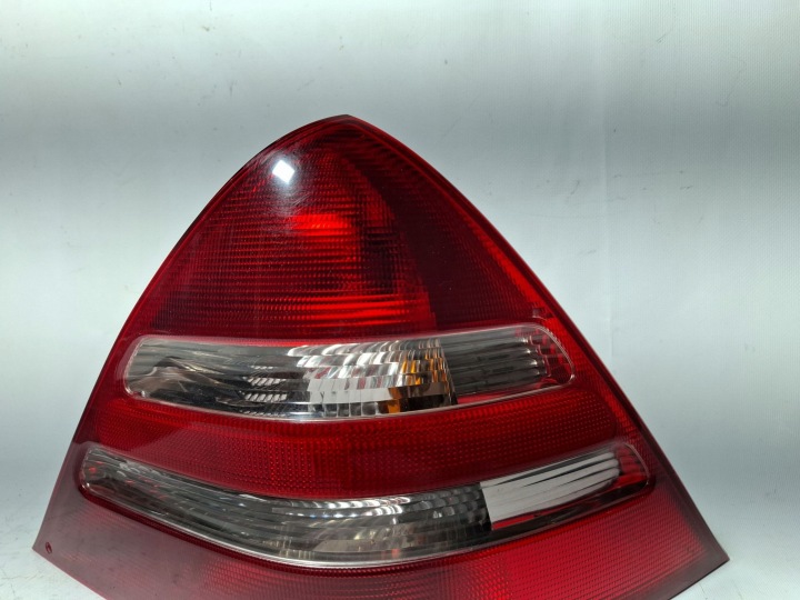 MERCEDES-BENZ SLK R170 2000 ARRIÈRE CÔTÉ DROITE PHARE ARRIÈRE