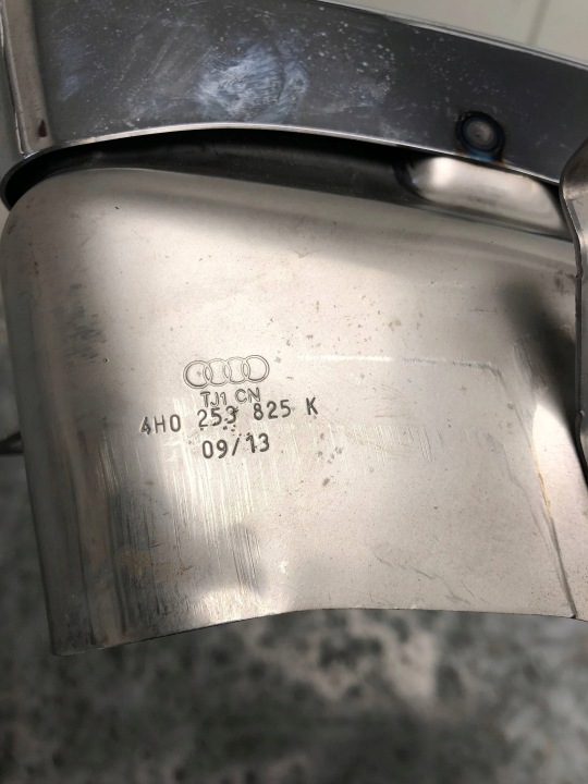 EMBOUT ÉCHAPPEMENT SILENCIEUX GAUCHE ARRIÈRE AUDI A8 D4 LIFT 4H0253825K