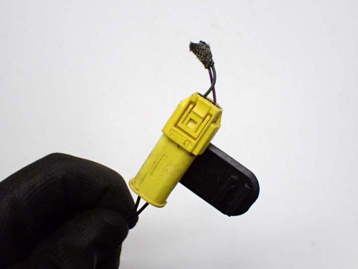 MOYEU PYROTECHNIQUE CAPOTS DROIT 7259692 BMW 2 F22 F23 17R