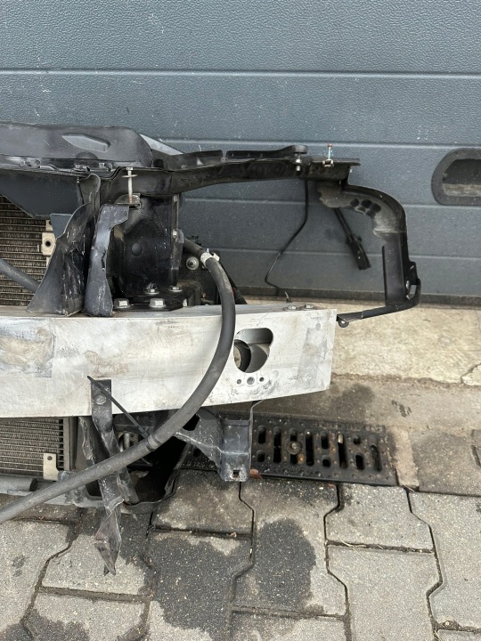 PANNEAU AVANT RADIATEURS RENFORCEMENT MERCEDES SL R230, LIFT OM273, SL550,V8