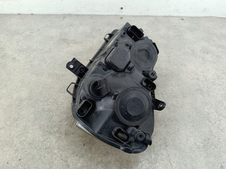 PHARE AVANT DROITE VW POLO IV RESTYLAGE 9N 6Q1941008AN 1EE24701902 HELLA