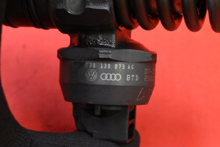 INJECTEUR INJECTEUR DE POMPE 0414720215 038130073AG VW PASSAT B6 1.9 TDI 105 KM 05-10