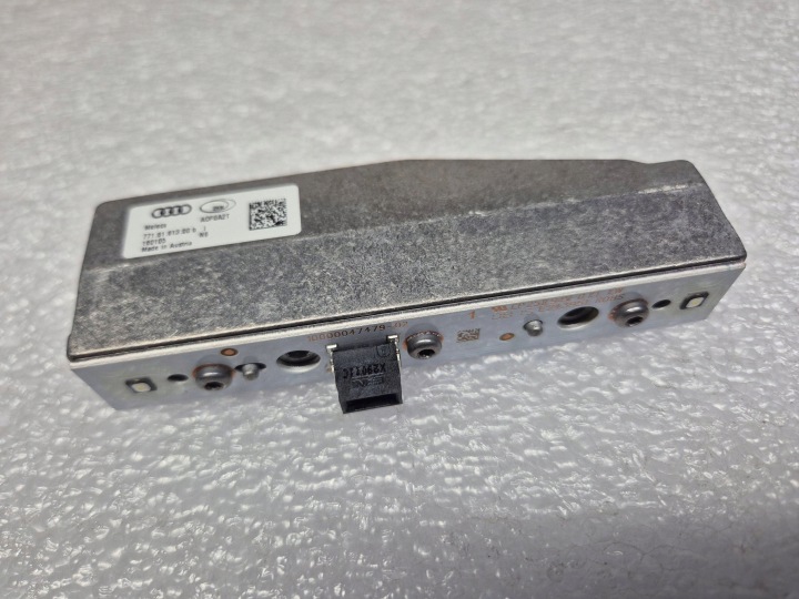AUDI Q7 4M PLAQUE MODULE LED INDICATEUR CONDUITE DIURNE FJD 7716161300