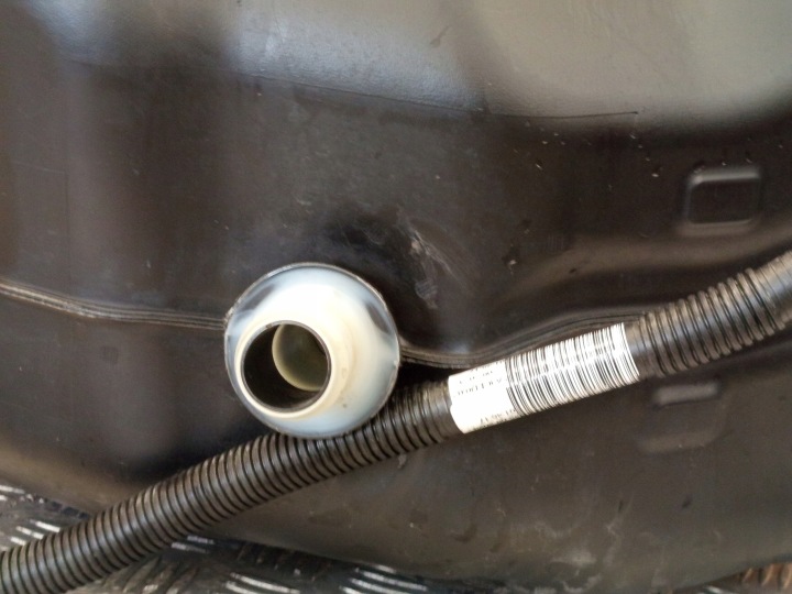 BMW U06 X1 U11 HYBRID RÉSERVOIR RÉSERVOIR CARBURANTS ESSENCE POMPE ENTRÉE 5A43947