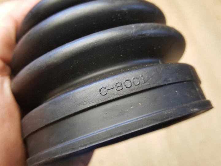 PROTECTION ARTICULATION DEMI-ARBRES TRANSMISSION C-8001