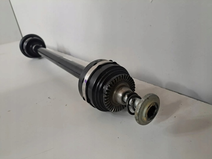 DEMI-ARBRE ARRIÈRE GAUCHE BMW 8695487 2.0L GASOLINE 185KW 2023