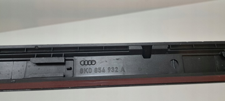 AUDI A4 B8 MOULURE SEUIL DROITE 8K0854932A