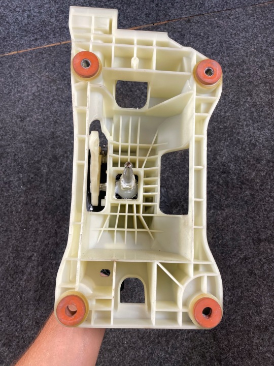 HYUNDAI TUCSON III CRDI MÉCANISME DE CHANGEMENT DE VITESSES BOÎTES CRIC MANUEL 43700-XXXXX