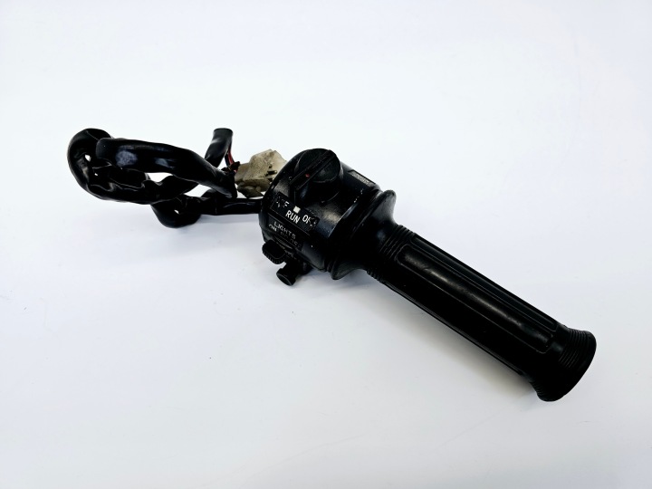 YAMAHA SR 250 COMMUTATEUR DROIT