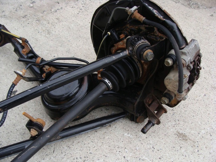 SUSPENSION ARRIÈRE COMPLET TOYOTA RAV4 II 2.0 D4D 4X4 4WD AWD