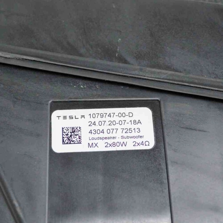 TESLA MODÈLE 3 2021 HAUT-PARLEUR DE GRAVES