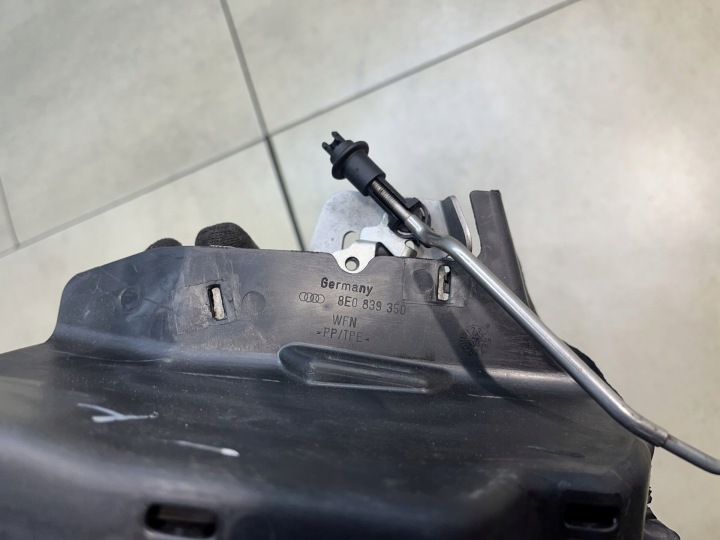SERRURE DE PORTE DROIT ARRIÈRE AUDI A4 B6 2.5 TDI 8E0839350