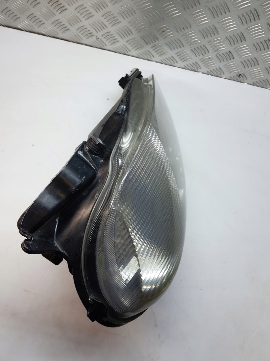 PHARE GAUCHE AVANT AVANT PROJECTEUR MERCEDES W163 ML