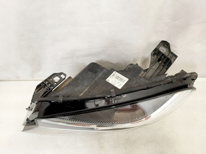 MERCEDES GLA ZWYKLE ENSEMBLE A1569061100 A1569061200
