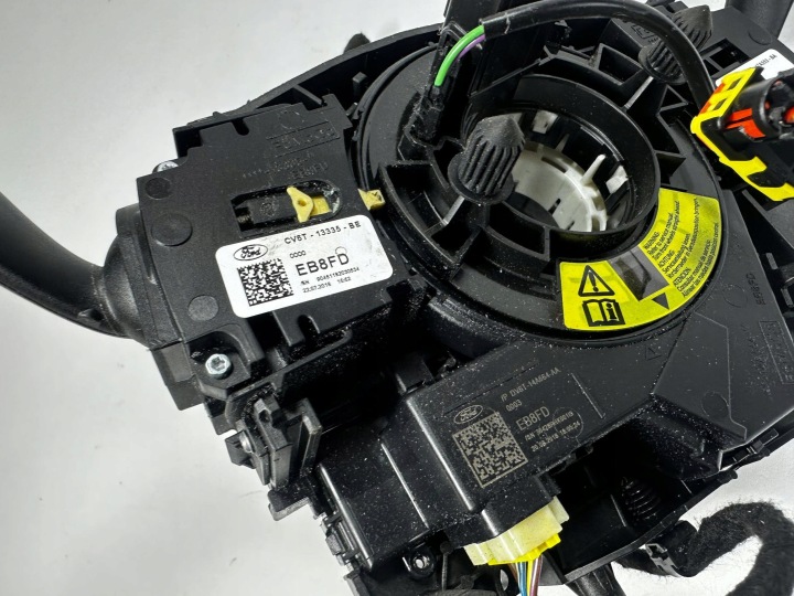 CONNECT MK2 KUGA MK2 COMMUTATEUR COMPOSITE DV6T-14A664-AA CV6T-13335-BE