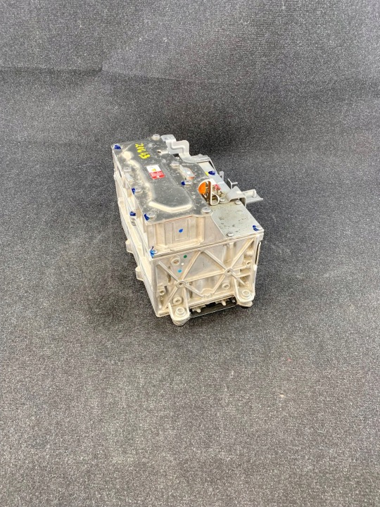 INWERTER/PRZETWORNICA TENSION VOLKSWAGEN PASSAT B8 3G0907070E