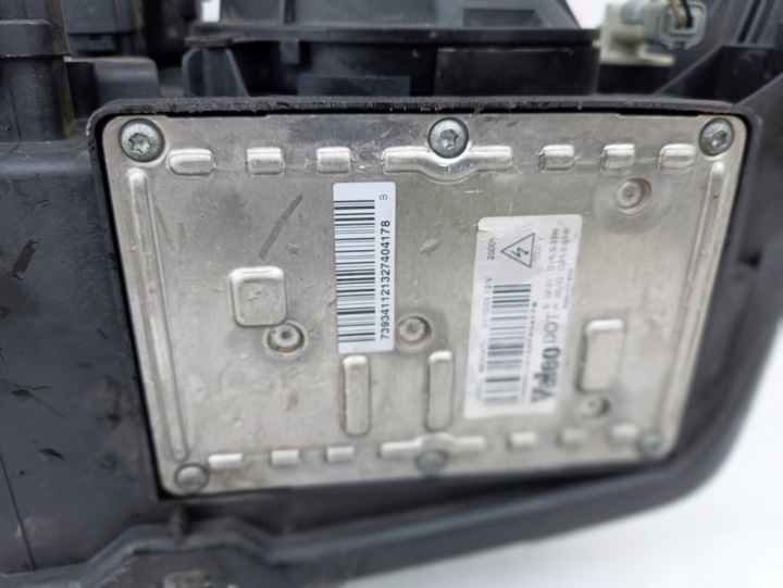 PHARE RENAULT DROITE 8200163324 XÉNON 89006907