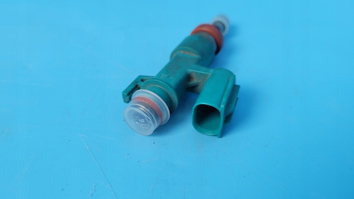 TOYOTA RAV4 V 2.0 VVTI 19R INJECTEUR INJECTEUR 23250-24020