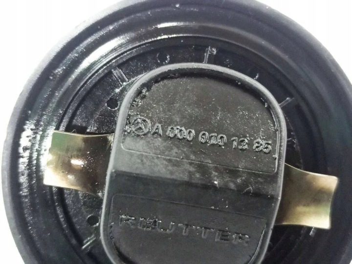 MERCEDES-BENZ OE A 000 010 13 85 BOUCHON GOULOTTE DE REMPLISSAGE HUILES MERCEDESA