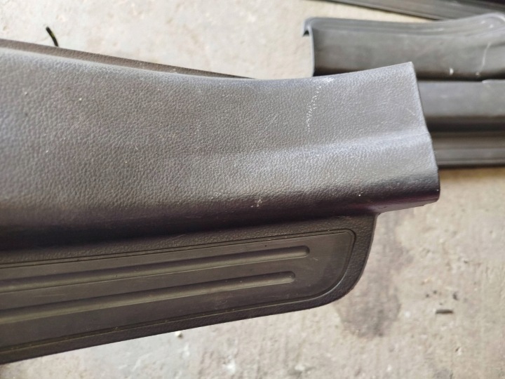 REVÊTEMENT SEUIL ARRIÈRE OPEL ANTARA 96630475