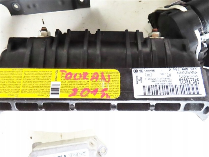 VOLKSWAGEN OE 1T1857067C