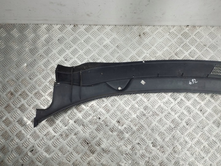 OPEL CORSA D 2007 DOUBLURE DE PASSAGE DE ROUE AVANT