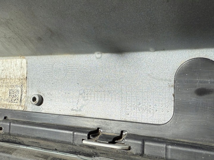 MINI COUNTRYMAN F60 LIFT PARE-CHOCS BAS GRILLE AVANT AVANT 9477039 EN TRÈS BON ÉTAT