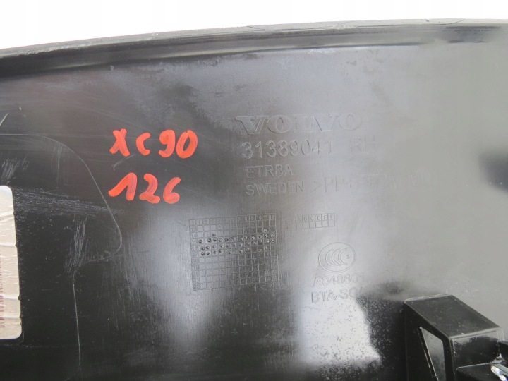 PROTECTION COLLECTEUR GARNITURE COUVERCLES COUVERCLES DE COFFRE VOLVO XC90 31389041