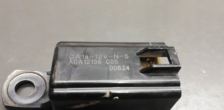 ISEKI SXG19 RELAIS CA1A-12V-N-5 ACA12135