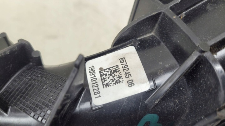 BMW G01 G02 G05 G20 G21 G30 G31 G32 COLLECTEUR ADMISSION 8579245