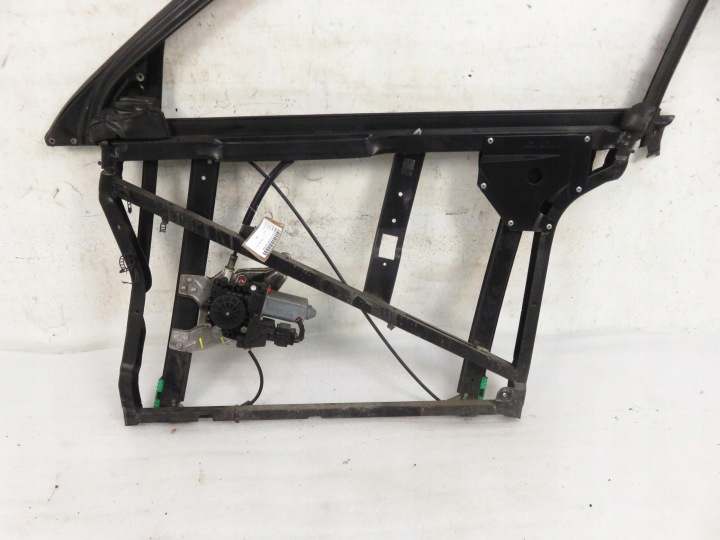 CHÂSSIS PORTES DROIT AVANT AUDI A6 (4B2, C5) 4B0837398