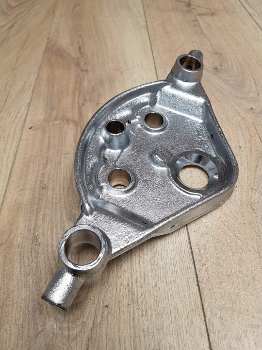 ÉTAGÈRE SUPÉRIEURE CHROME V-TWIN 24-0210 HARLEY DAVIDSON 45435-95