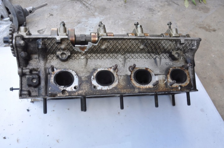 BMW E53 X5 M62TU 4,6 IS CULASSE 7512603 DROITE {730725474}