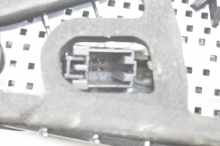 DROITE PHARE COUVERCLES DE COFFRE COUVERCLES DE COFFRE SKODA OCTAVIA IV COMBI (NX5) 5E7945308B