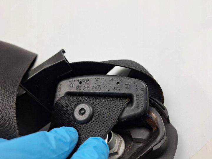 AVANT CEINTURE DE SÉCURITÉ AVANT CÔTÉ DROITE MERCEDES-BENZ E W211