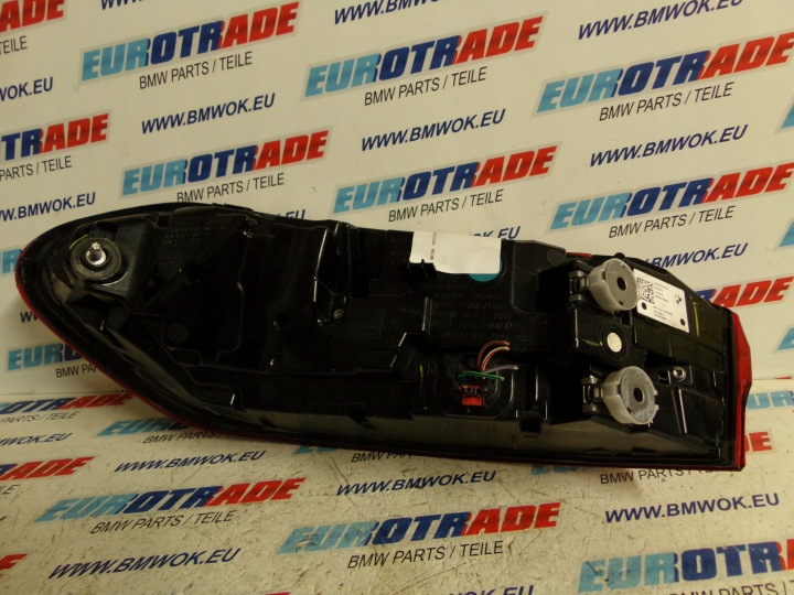 BMW G06 USA PHARE ARRIÈRE GAUCHE DROITE NAROZNA DANS COUVERCLE DE COFFRE