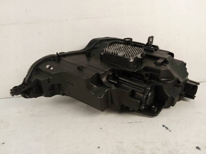 AUDI A3 8Y 8Y0 PHARE GAUCHE AVANT AVANT MATRIX 2020-