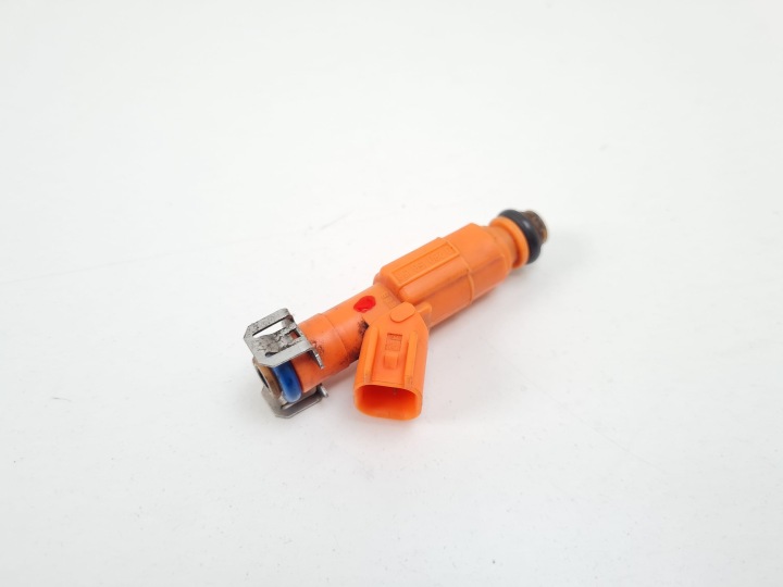 2006 VOLVO V50 INJECTEUR CARBURANTS 3M4GBA