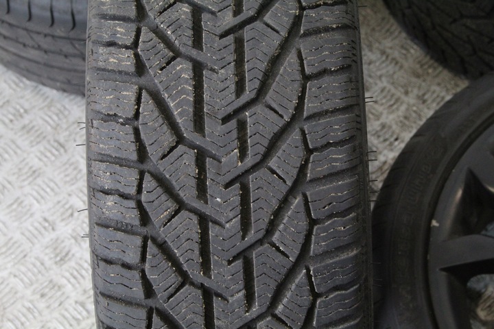 RUEDAS LLANTAS ALULLANTAS 225/40 R18 AUDI S3 8P0 8P RESTYLING 