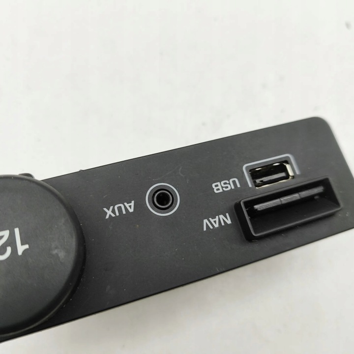 SUPPLÉMENTAIRE RACCORD MULTIMEDII (AUX/USB) LAND ROVER DISCOVERY SPORT (L550)